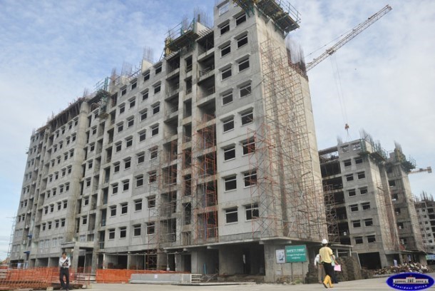 တန်ဖိုးနည်းအိမ်ရာ