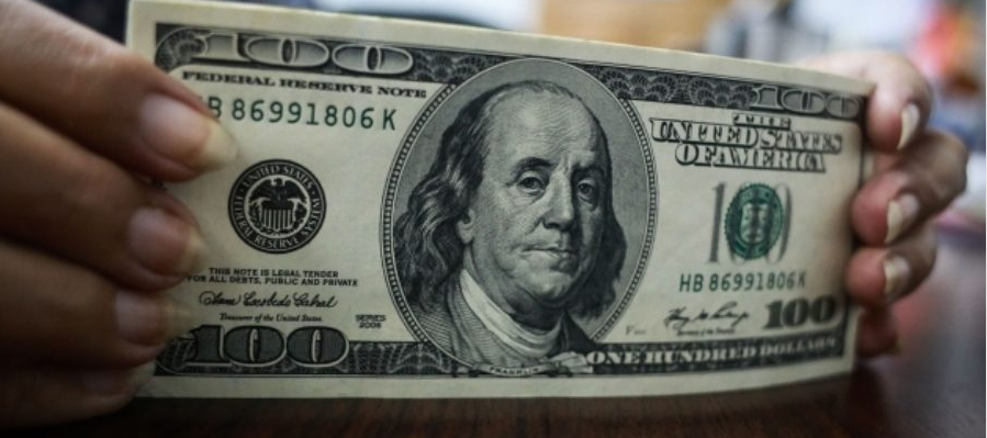 ဒေါ်လာနှင့် ဆက်နွှယ်နေသော ကမ္ဘာ့ ရွှေဈေးကွက်မှာလည်း ကျနေသောကြောင့် ဒေါ်လာဈေး မြင့်တက်ခြင်း ဖြစ်သည် ဟု  / ဧရာဝတီ