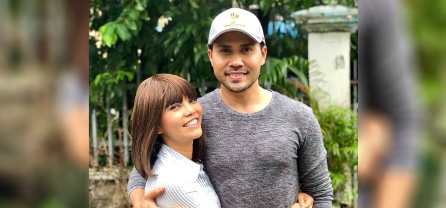 ဇဏ်ခီနဲ့ ခရစ္စတီးနားခီ တို့ လင်မယား  / Christian Kyi's Facebook