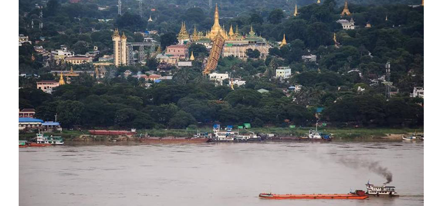 ပြည်မြို့ကို ဧရာဝတီမြစ် အနောက်ဖက်ကမ်းမှ မြင်တွေ့ရစဉ်  / Pyae Phyo Pyay