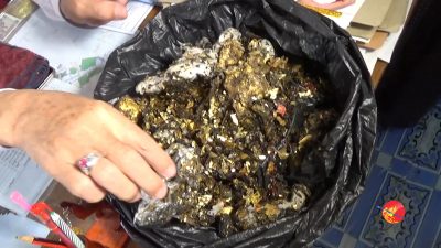 မိုးကြိုးစက်ကွင်းမိ၍ ကျိုက်ထီးရိုးစေတီမှ ရွှေဆိုင်းများကွာကျ(ရုပ်/သံ)