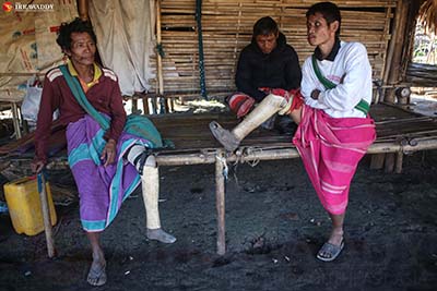 သုံးထပ်ကွမ်း ကရင်ဒုက္ခသည်ဟောင်း တစ်ဦးပြောတဲ့ သုံးထပ်ကွမ်း ဒုက္ခတွေက ဘာလဲ (ရုပ်/သံ)