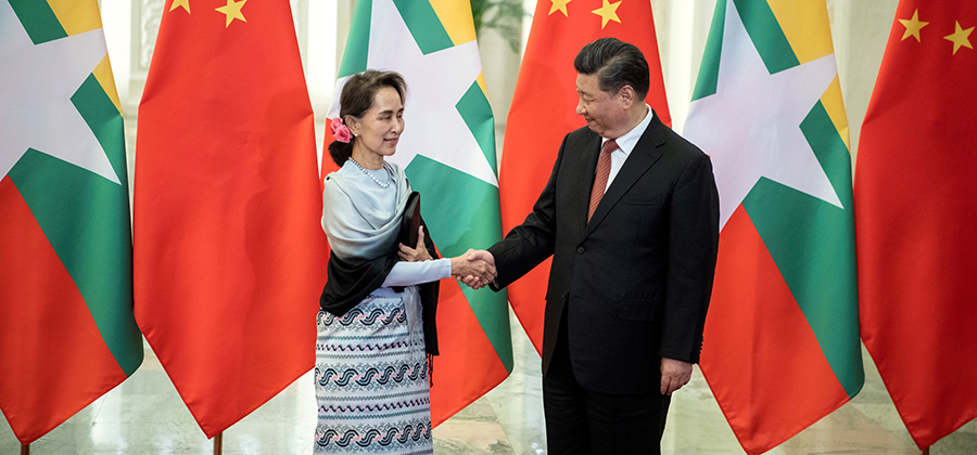 ၂၀၁၉ ခုနှစ် ဧပြီလတွင် ဘေဂျင်းမြို့၌ ၂ နိုင်ငံခေါင်းဆောင်များ တွေ့ဆုံခဲ့စဉ် / Reuters 