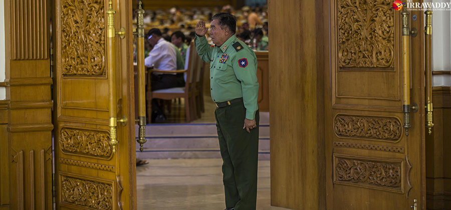 ဇန်နဝါရီ ၂၇ ရက် ပြည်ထောင်စုလွှတ်တော်တွင် တပ်မတော်သားကိုယ်စားလှယ်တဦးကို မြင်ရစဉ် / ထက်ဝေ