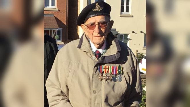 ပြန်လည်ကျန်းမာလာတဲ့ ဗြိတိန်စစ်မှုထမ်းဟောင်း Douglas Moore