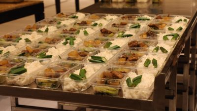 ဧရာဝတီဖောင်ဒေးရှင်းမှ အစားအသောက်များကို နေ့စဉ်လှူဒါန်း (ရုပ်/သံ)