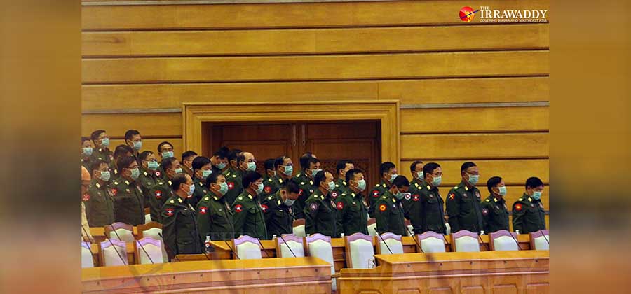 ပြည်ထောင်စုလွှတ်တော်မှ တပ်မတော်သား ကိုယ်စားလှယ်များကို မတ်လအတွင်းက တွေ့ရစဉ် / သီဟလွင် / ဧရာဝတီ