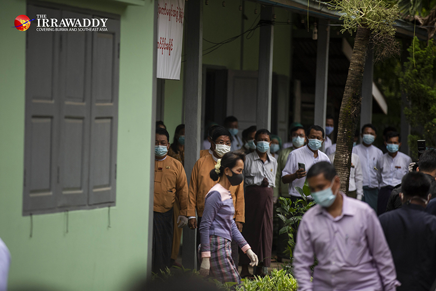 ၂၀၂၀ ရွေးကောက်ပွဲတွင် ရန်ကုန်တိုင်း ကော့မှူးမြို့နယ် မဲဆန္ဒနယ်မှ ဝင်ရောက် ရွေးချယ်ခံရန် လျှောက်လွှာတင်ခဲ့သည့် ဒေါ်အောင်ဆန်းစုကြည် / အောင်ကျော်ထက် / ဧရာဝတီ