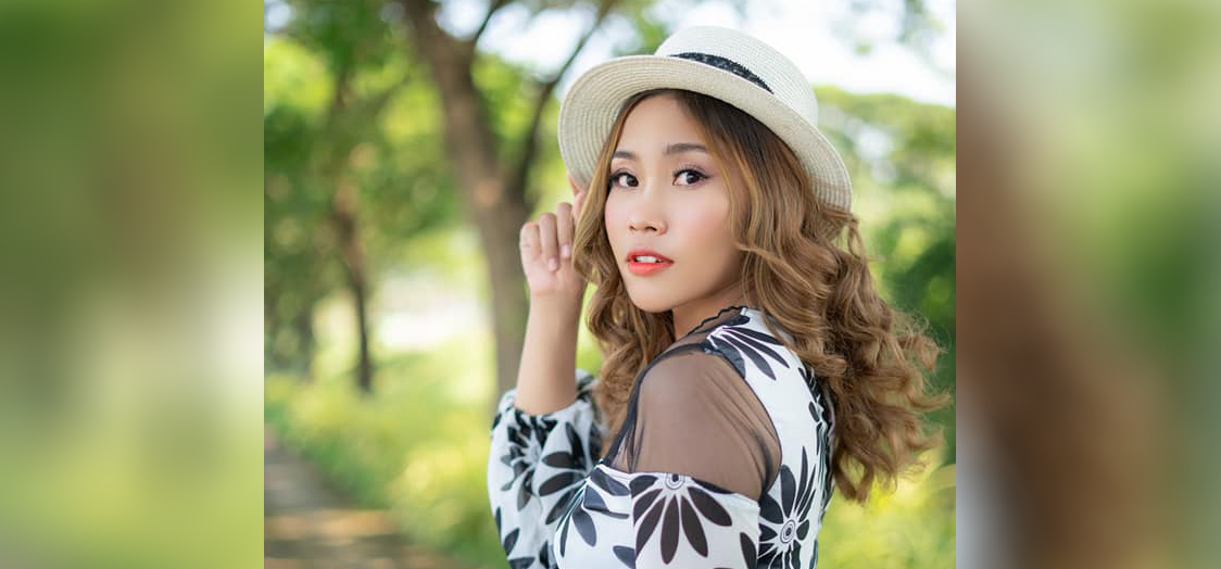 အဆိုတော် ချယ်ရီသင်း  / Cherry Thin's Facebook