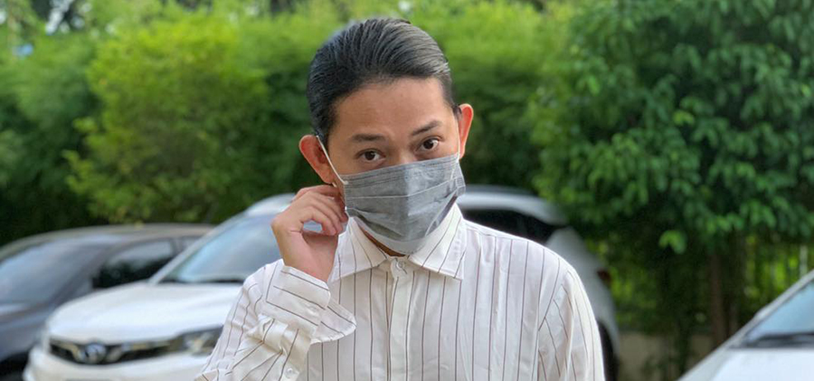 အဆိုတော် X-box / X-Boxin's Facebook