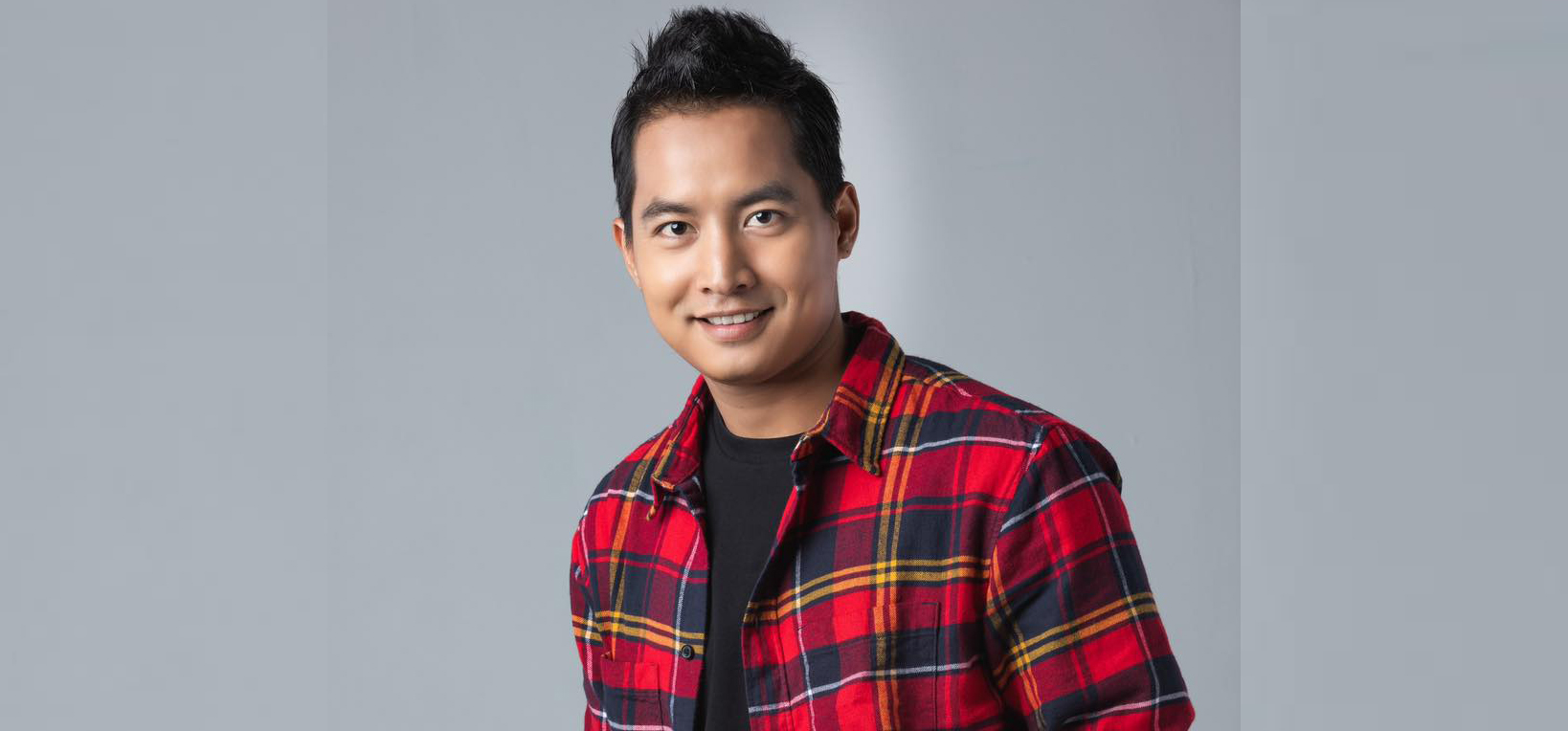 သရုပ်ဆောင် အောင်ရေချမ်း / Aung Yay Chan's Facebook