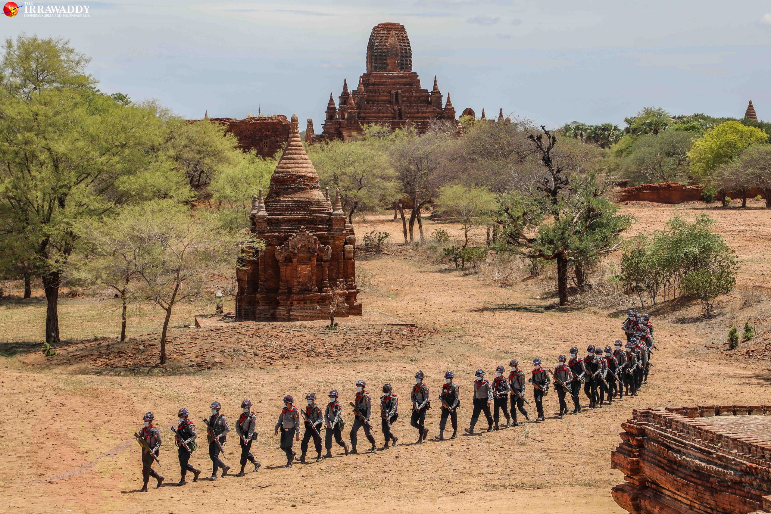 ၂၀၂၀ ခုနှစ် ဇွန်လအတွင်းက ဘုရားစေတီ အဆူ ၃၀ကျော် ဖောက်ထွင်းခံရပြီးနောက် လုံခြုံရေးတိုးမြှင့်ချထားကာ ဆောင်ရွက်နေပုံ / ဇော်ဇော် / ဧရာဝတီ