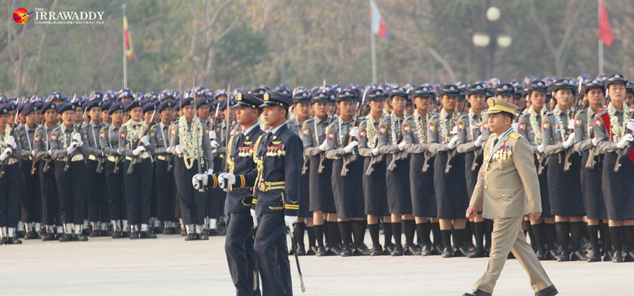 ဗိုလ်ချုပ်မှူးကြီး မင်းအောင်လှိုင် တက်ရောက်ခဲ့သည့် တပ်မတော်နေ့ အခမ်းအနားတခု / ထက်နိုင်ဇော် / ဧရာဝတီ