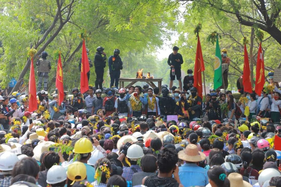 မုံရွာမြို့မှ စစ်အာဏာရှင် ဆန့်ကျင်ရေး သပိတ်မြင်ကွင်း