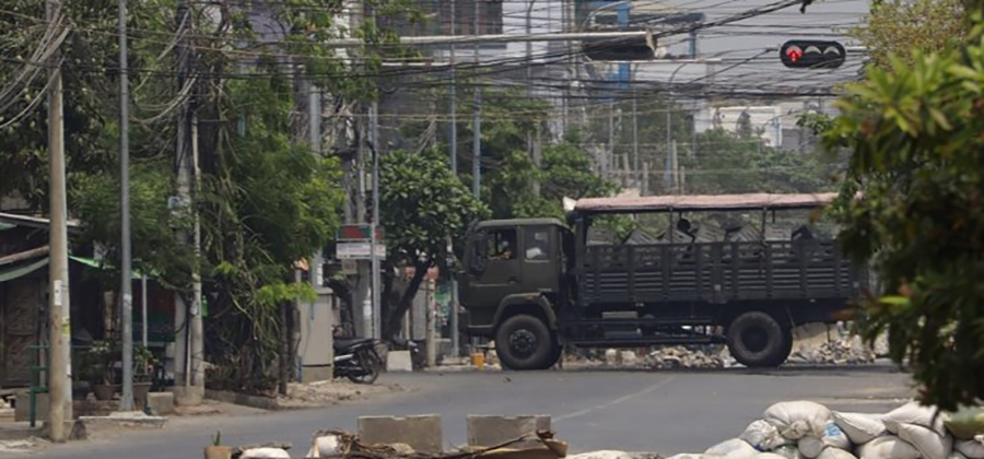 မြန်မာနိုင်ငံရဲ့ လက်ရှိ ပြည်တွင်းရေးကြောင့် အရေးပေါ်ကိစ္စရပ် မရှိတဲ့ နိုင်ငံခြားသားတွေကို သက်ဆိုင်ရာနိုင်ငံ အသီးသီးက ပြန်လည် ခေါ်ဆောင်နေပါတယ်။