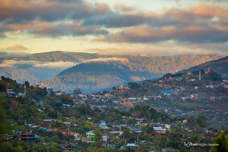 မင်းတပ်မြို့ တနေရာ / Boothee