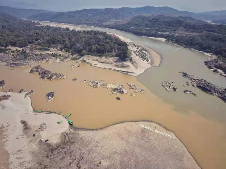 မြစ်ဆုံဒေသတဝိုက် မြင်တွေ့ရပုံ  / CJ