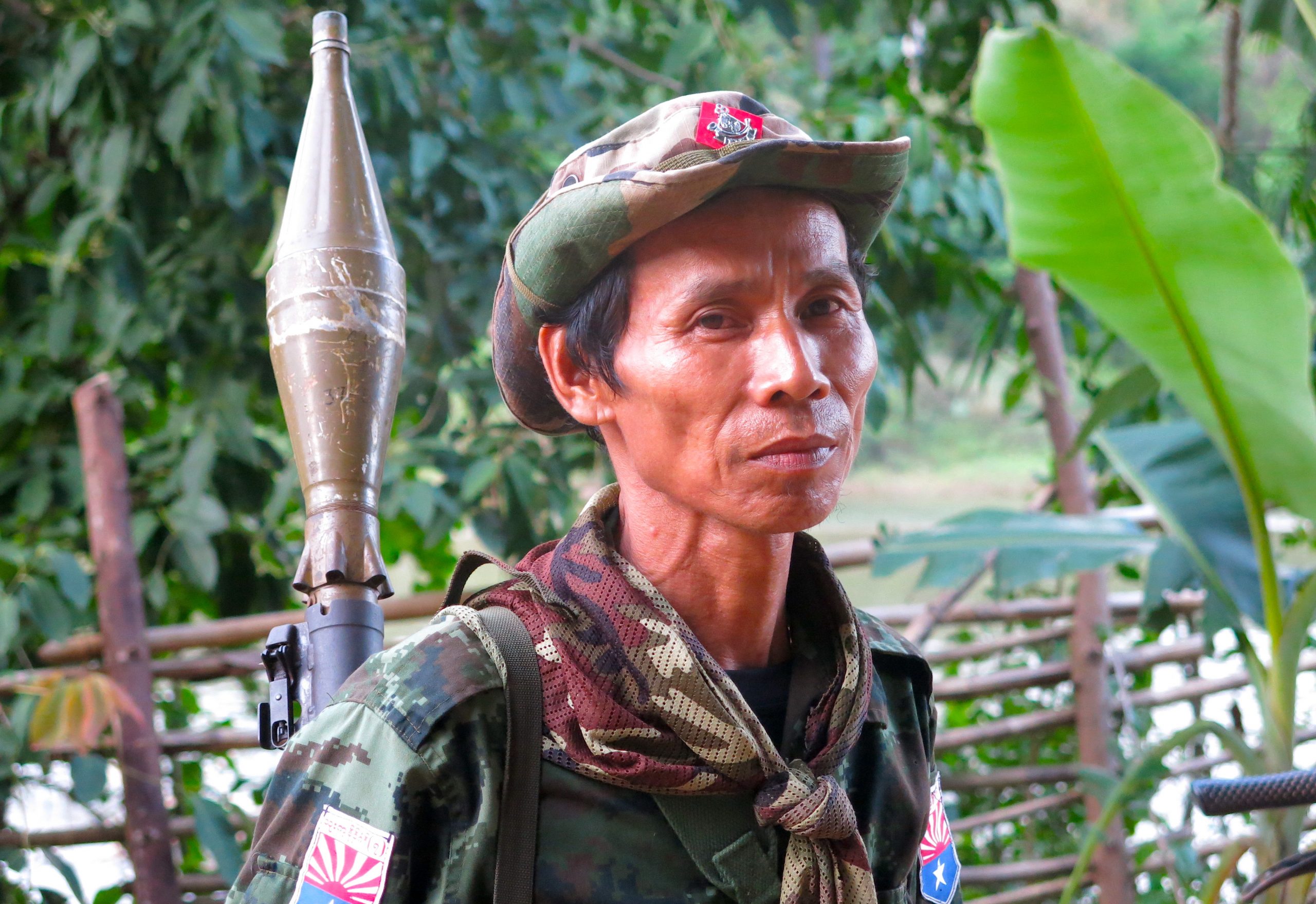 KNU ဌာနချုပ်တွင် တွေ့ရသည့် KNLA တပ်ဖွဲ့ဝင်တဦး / ကျော်ခ / ဧရာဝတီ