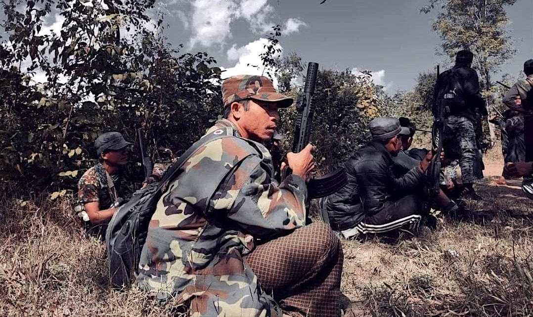 ပုလဲပြည်သူ့ကာကွယ်ရေးတပ် (PDF) ခေါင်းဆောင် ဗိုလ်နဂါး