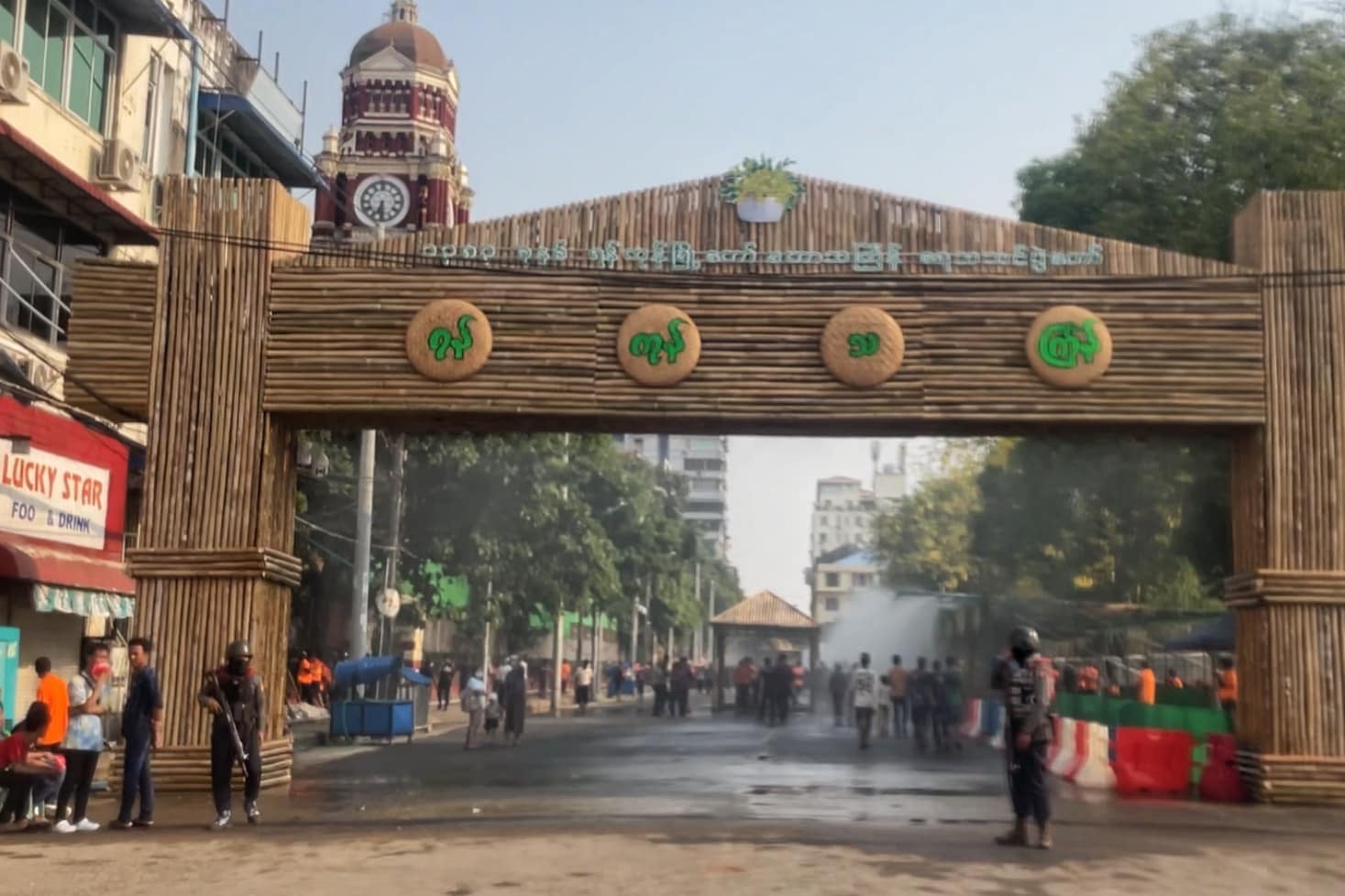 ၂၀၂၂ ခုနှစ် ဧပြီ ၁၃ရက် ရန်ကုန်မြင်ကွင်း  / AAMIJ