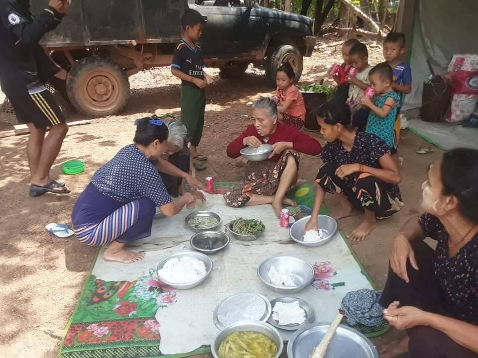 ကရင်ပြည်နယ်အတွင်းက စစ်ဘေးရှောင်များ  / KIC