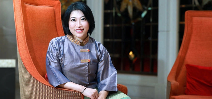 ကမ္ဘောဇလုပ်ငန်းစုပိုင်ရှင် ဦးအောင်ကိုဝင်း၏ သမီးဖြစ်သူ ဒေါ်နန်းလိုင်းခမ်း / ဧရာဝတီ