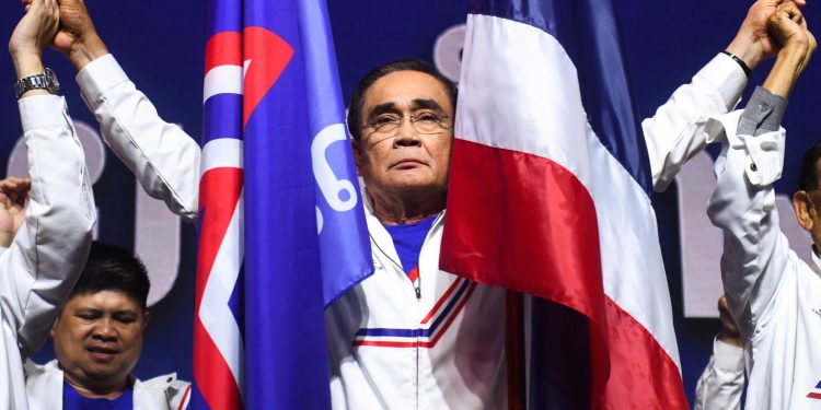 ၂၀၂၃ ဇန်နဝါရီလအတွင်း United Thai Nation Party စုဝေးပွဲတွင် တွေ့ရသော ထိုင်းဝန်ကြီးချုပ် ပရာယွတ်