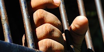 နိုင်ငံရေး အကျဉ်းသားများသည် စစ်ကောင်စီ၏ ဥပဒေမဲ့ ညှဉ်းပန်းနှိပ်စက်သတ်ဖြတ်မှု ကြုံနေကြရသည်။ (ဓာတ်ပုံ - ဧရာဝတီ)