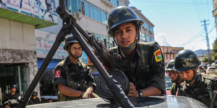 KIA ဌာနချုပ် လိုင်ဇာမြို့အတွင်း ၂၀၁၃ ခုနှစ်က မြင်တွေ့ရသော ကချင်စစ်သားများ