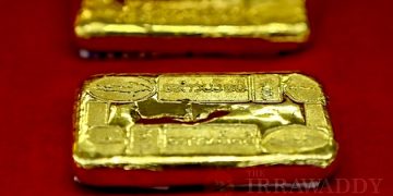 ကျပ် နှစ်သောင်းတန်ဂယက် ဒေါ်လာနှင့် ရွှေဈေးကွက် ကမောက်ကမဖြစ်