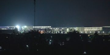 ကရင်ပြည်နယ်၊ မြဝတီကျေးရွာ အနီးက KK Park မြို့သစ်စီမံကိန်း ညဘက်မြင်ကွင်း / ဧရာဝတီ