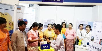 မြန်မာ့နိုင်ငံခြားကုန်သွယ်မှုဘဏ် (MFTB) နှင့် မြန်မာ့ရင်းနှီးမြှုပ်နှံမှုနှင့် ကူးသန်းရောင်းဝယ် ရေးဘဏ် (MICB) တို့ကို အမေရိကန်ပြည်ထောင်စုက အရေးယူပိတ်ဆို့မှုများ ချမှတ်လိုက်သည်