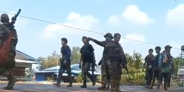 စစ်ဆင်ရေးလုပ်နေသည့် KTLA လက်အောက်ခံ Lion စစ်ကြောင်းမှ တပ်ဖွဲ့ဝင်များ (Lion Battalion Commando Special Forces)