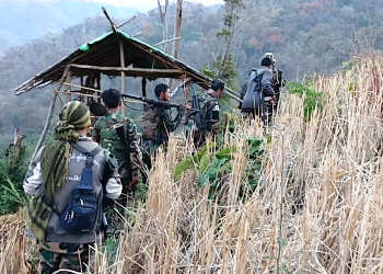 စစ်တပ်က အင်အား ၄၀၀ ကျော်ဖြင့် ကန်ပက်လက်ကို ထိုးစစ်ဆင်နေ