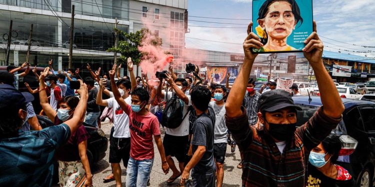 ဒေါ်အောင်ဆန်းစုကြည် ဘာကြောင့် ဆက်အရေးပါနေသလဲ