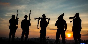 နွေဦးတော်လှန်ရေး၊ ဓနုဒေသနှင့် ဓနုလက်နက်ကိုင်တပ်ဖွဲ့