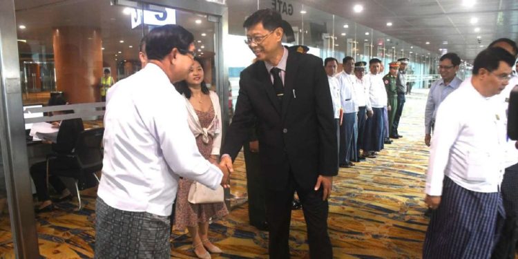 စစ်ကောင်စီ ပြန်ဖွဲ့ချိန် ဗိုလ်ချုပ်ကြီး မြထွန်းဦး တရုတ်တွင် ရှိနေ