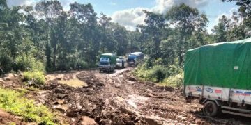 ကားလမ်းပြန်ဖွင့်သော်လည်း တမူး၌ ကုန်ဈေးနှုန်းများ မြင့်နေဆဲ