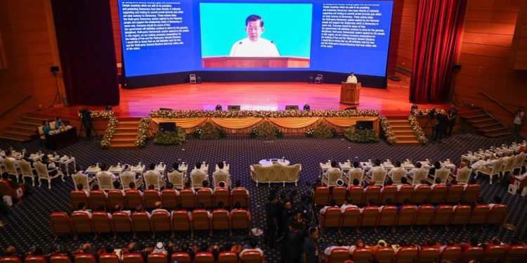 ထိုင်ခုံကြီးတလုံးနဲ့ နေပြည်တော် NCA ပွဲ