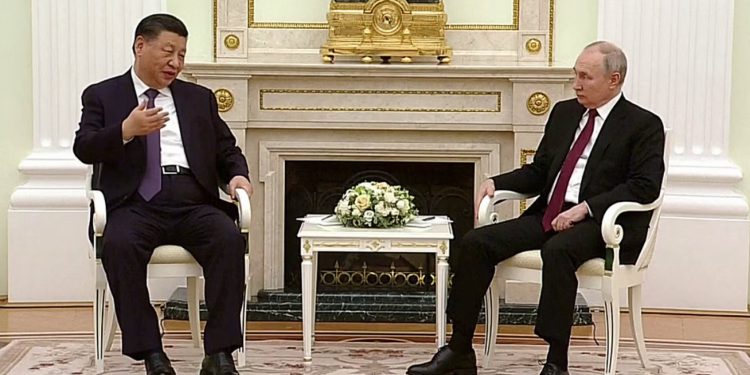 ပူတင်၊ တာလီဘန်နှင့် ရှီကျင့်ဖျင် ရပ်ဝန်းနှင့်လမ်း ညီလာခံတွင် တွေ့ဆုံ