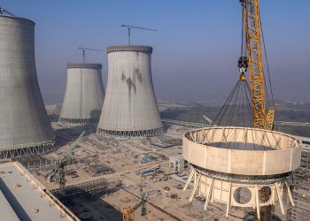 နျူကလီးယား စွမ်းအင်နှင့် လမ်းပျောက်နေသော  စစ်ကောင်စီ