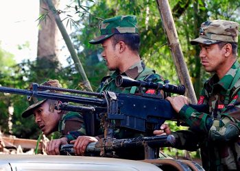 နောင်ချိုမြို့နဲ့ ဂုတ်တွင်းတံတားကို မဟာမိတ်တပ်တွေ စီးနင်းထိန်းချုပ်