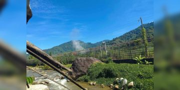 စစ်တပ်က လိုင်ဇာကို လက်နက်ကြီးဖြင့် ဆက်တိုက်ပစ်နေ