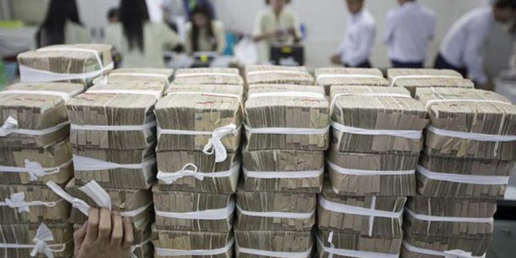 ပုဂ္ဂလိကဘဏ်များ အကန့်အသတ်နှင့်သာ ငွေထုတ်ပေး