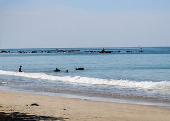 ငပလီတွင် ပိတ်မိနေသူများအား ကုန်းလမ်းမှတဆင့် ပြန်ခွင့်ပြုနေ