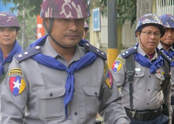 စစ်တပ်နှင့် AA ပဋိပက္ခ ရခိုင်ရဲတို့ ကြားညပ်နေဟုဆို