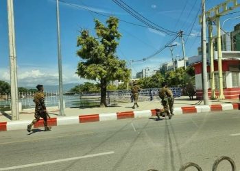 မန္တလေးနန်းတွင်း တိုက်ခိုက်ခံရအပြီး လူငယ် ၁၀ ဦးခန့် စစ်တပ်ဖမ်းထား