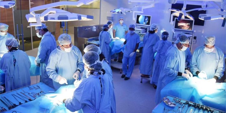 အပိုလိုဆေးရုံ ကျောက်ကပ်ရောင်းဝယ်မှု စုံစမ်းစစ်ဆေးရာတွင် ဟာကွက်များတွေ့