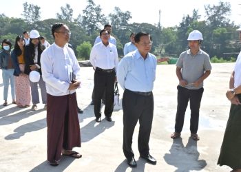 တော်လှန်ရေး ဒီရေမြင့်လာချိန် ရန်ကုန်ကို မီးပေးရန် မင်းအောင်လှိုင် ကြိုးစား