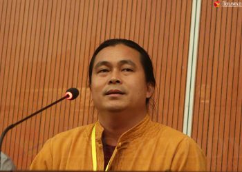 ဖက်ဒရယ်ချည်း သွားလို့မရ ဒီမိုကရေစီနည်းနဲ့လည်း သွားရမယ်